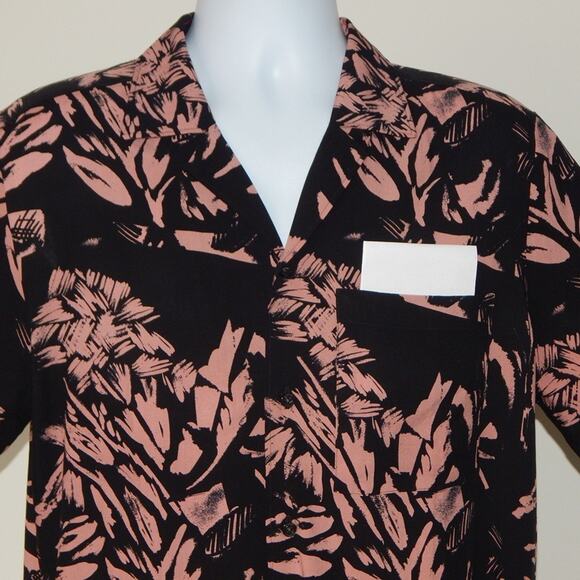 NWT Hugo Boss Ellino Button-down Straight Fit Casual Shirt Floral Print Men MED - Picture 3 of 9